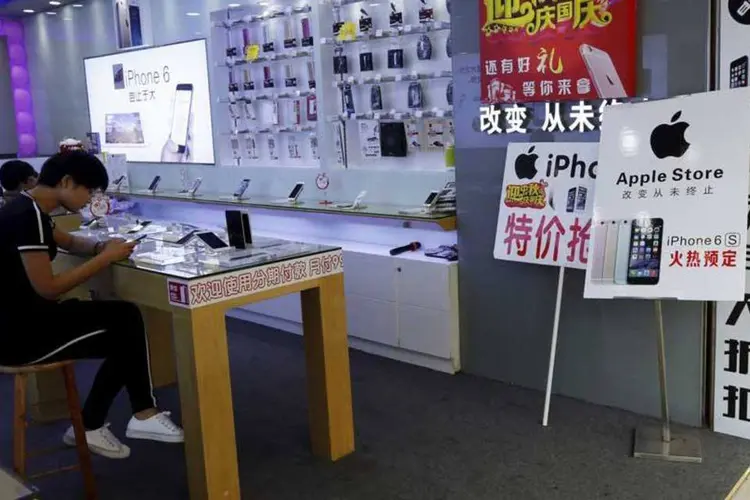 
	Loja &quot;falsa&quot; da Apple na China: muitas dessas lojas parecem exatamente iguais &agrave;s oficiais da Apple
 (REUTERS/Staff)