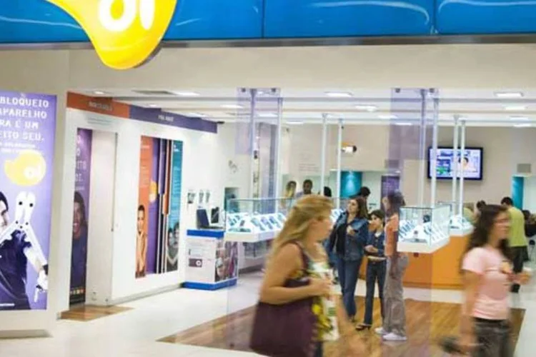 
	Loja da Oi: a companhia monitorou indevidamente os clientes das concorrentes V&eacute;sper (hoje Embratel) entre 2002 e 2004
 (MARCELO CORREA / EXAME)