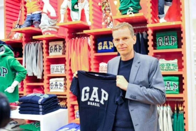 
	Loja da Gap: an&uacute;ncio da companhia foi pichado com termos que faziam refer&ecirc;ncia ao terrroriso, em Nova York
 (Divulgação)