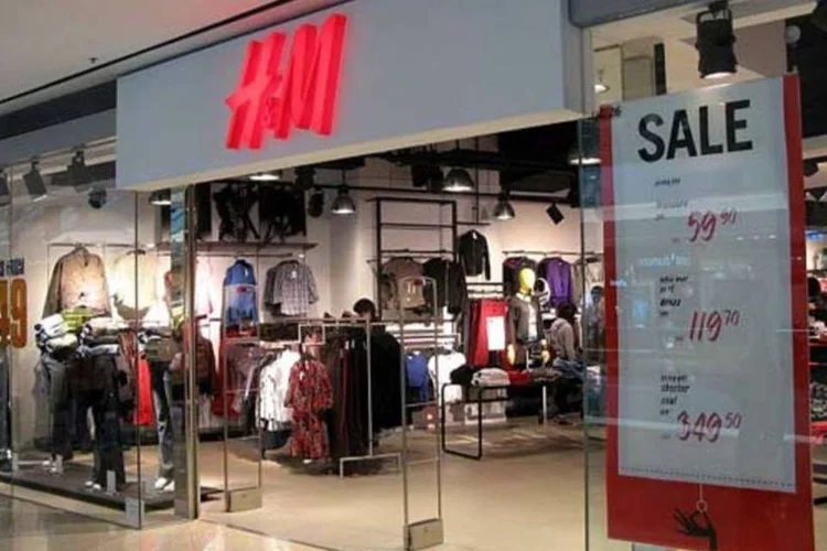 Quem não quer arriscar: H&M (foto), Ikea, Best Buy, Abercrombie & Fitch, Vodafone, Tesco, J.C. Penney, Metro AG, além dos hotéis Ritz-Carlton e Four Seasons (Wikimedia Commons)