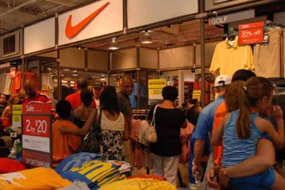 Confiança dos consumidores dos EUA registra alta
