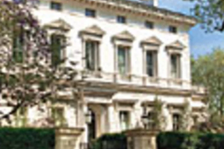 Mansão comprada por 72 milhões de dólares, um dos maiores negócios já realizados pelo mercado imobiliário de Londres