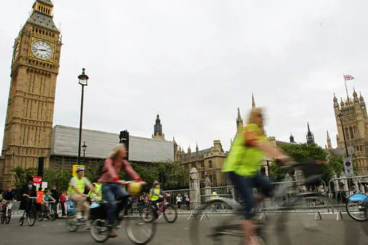 
	O estudo mostrou ainda que os ciclistas fazem 570 mil viagens em Londres, todos os dias, quase o dobro dos 290 mil idas e vindas registradas em 2001
 (Getty Images)