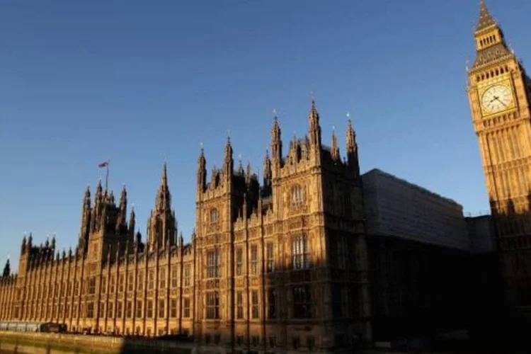 Agência Britânica de Combate a Fraudes Graves, que investiga crimes financeiros, lançou uma caçada por dinheiro e ativos vinculados a Mubarak (Getty Images)