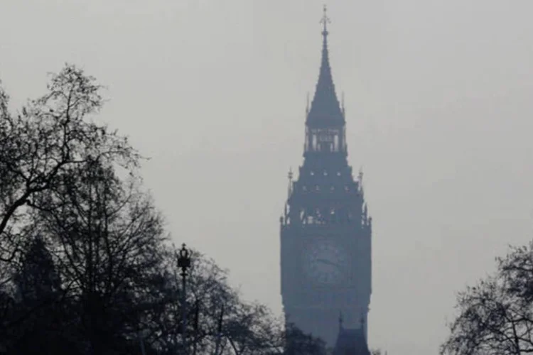 
	Inglaterra: Rozanne Duncan foi expulsa do UKIP ap&oacute;s ser filmada dizendo que tem um problema com os &quot;negros&quot; e que n&atilde;o poderia se sentar ao lado de um em um jantar
 (REUTERS)