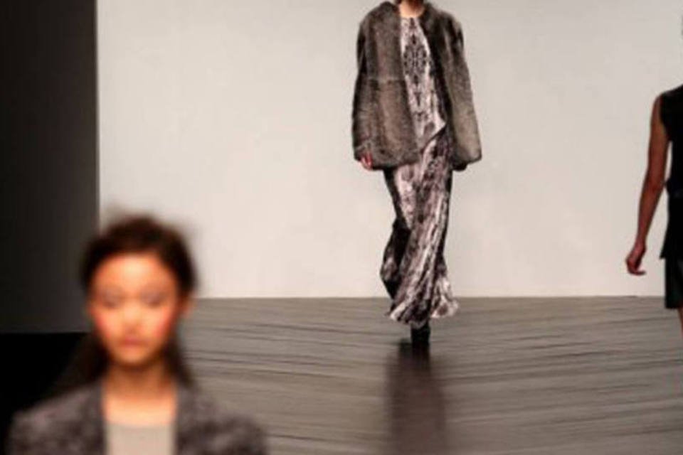 Semana de Moda de Londres começa com jovens talentos