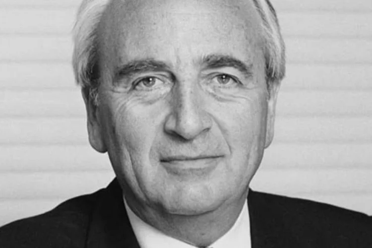 Lord Young of Graffham: Cameron afirmou que o político pediu desculpas pelas declarações (Wikimedia Commons)