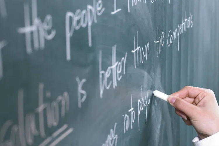 Inglês: “É uma comprovação com selo de garantia internacional" (TongRo Images/Thinkstock)