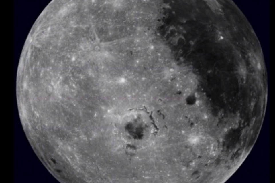 Vídeo em alta resolução mostra lado oculto da Lua