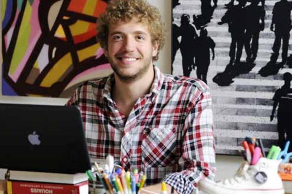 Jovem deve faturar R$ 500 mil com venda online de arte