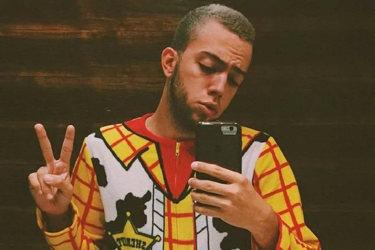 
	Lucas Rangel: &quot;O segredo do Vine &eacute; reunir v&iacute;deos curtos que viralizam. Eu comecei n&atilde;o botando f&eacute; e me tornei celebridade&quot;
 (Lucas Rangel/Instagram)