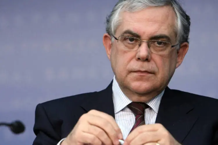 Grande parte da imprensa grega afirma que ex-vice-presidente do Banco Central Europeu (BCE) Lucas Papademos pode ser nomeado como novo primeiro-ministro (Getty Images)