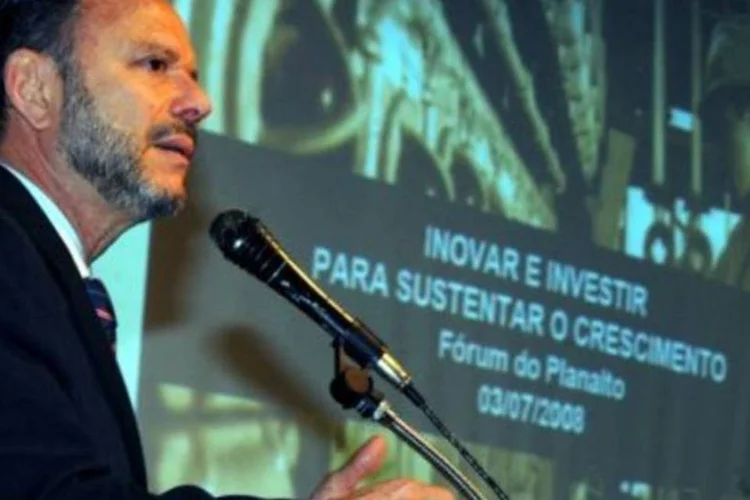 Luciano Coutinho, presidente do BNDES: investimentos mapeados pelo banco até 2014 vão somar R$ 850 bi. (.)
