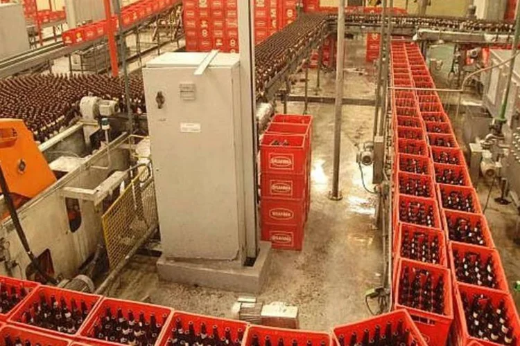 Segundo a agência, entre os motivos para a elevação está a forte liquidez, que ajuda a diminuir a exposição à volatilidade econômica (Arquivo)