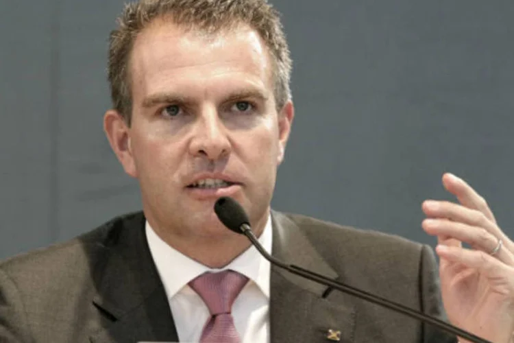 
	Carsten Spohr se negou a responder &agrave;s perguntas dos jornalistas e se limitou a fazer uma declara&ccedil;&atilde;o perante a imprensa
 (LAJOS JARDAI/Bloomberg)