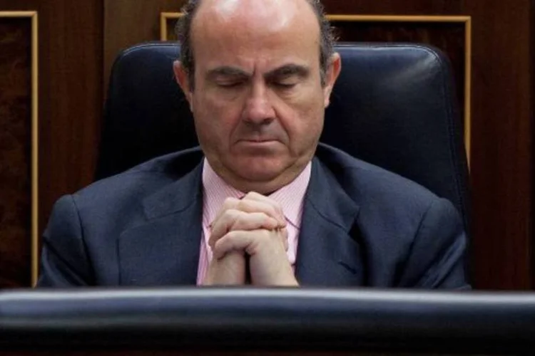Ministro da Economia da Espanha, Luis de Guindos, assegurou hoje que os bancos espanhóis não precisam de ajuda externa para culminar seu saneamento (Pablo Blazquez/Getty Images)