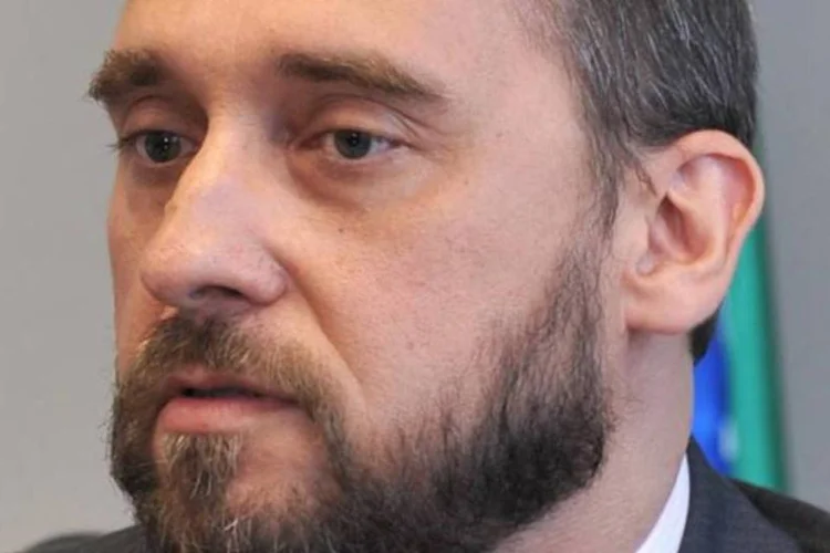 Adams concorre com o advogado Luís Barroso e com o ex-presidente do STJ, Cesar Rocha (Valter Campanato/AGÊNCIA BRASIL)