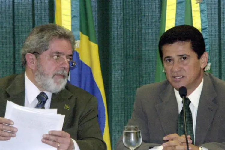 Lula e Alfredo Nascimento: demissão do ministro esbarra no ex-presidente (Agência Brasil)