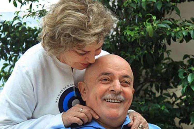 Na primeira sessão de quimioterapia, há duas semanas, Lula sentiu como efeitos colaterais fadiga, enjoo e perda de parte do paladar (Divulgação/Ricardo Stuckert)