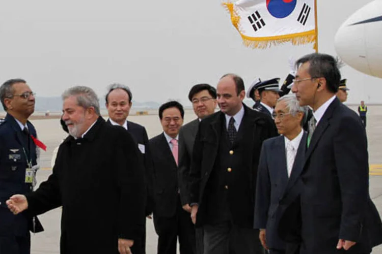 O presidente Lula na chegada a Seul para a reunião do G20 (Ricardo Stuckert/PR)
