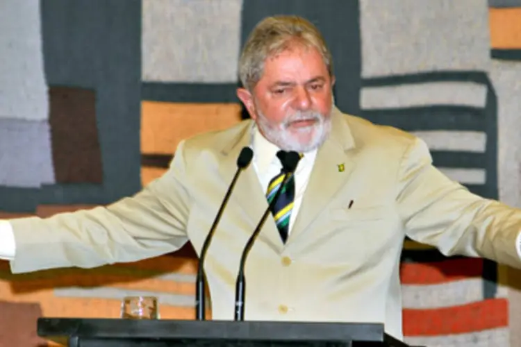 
	O presidente Luiz In&aacute;cio Lula da Silva: os dirigentes do PPS querem que o Minist&eacute;rio P&uacute;blico investigue a participa&ccedil;&atilde;o do ex-presidente no maior esquema de seu governo
