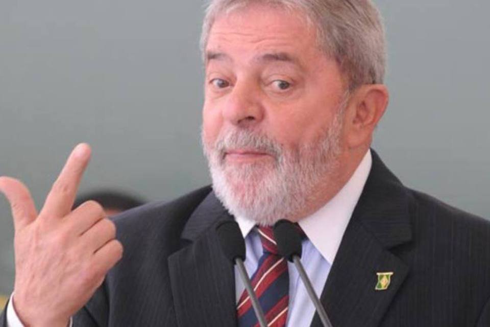 Lula admite 'pedras no sapato' entre PT e PMDB