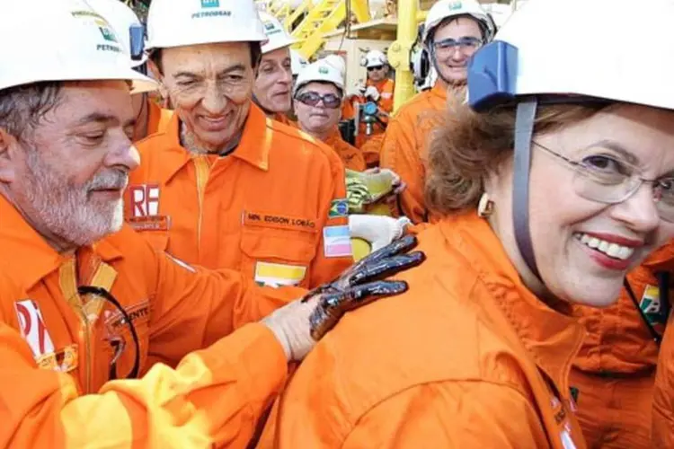 Lula e a presidente eleita Dilma Rousseff na 1ª produção de óleo do pré-sal (Ricardo Stuckert/Presidência da República)