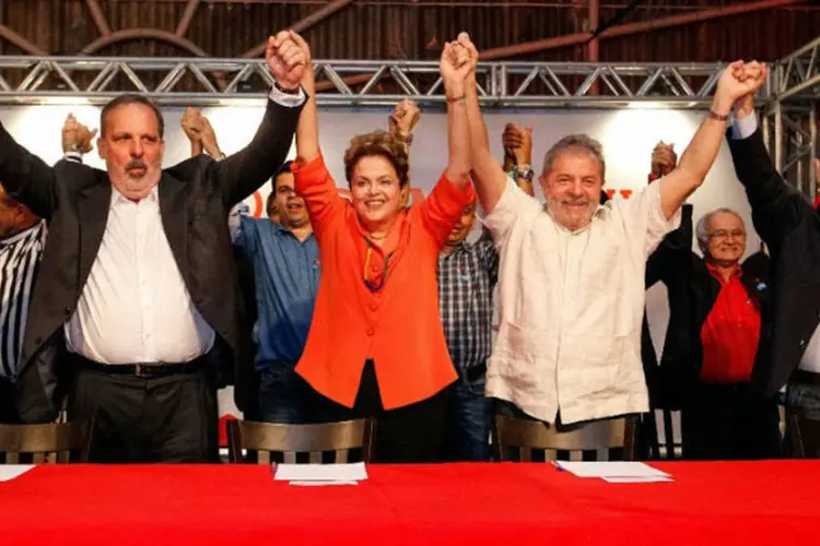 Lula e Dilma durante num ato político do PT no Recife, Pernambuco (Heinrich Aikawa/Instituto Lula)
