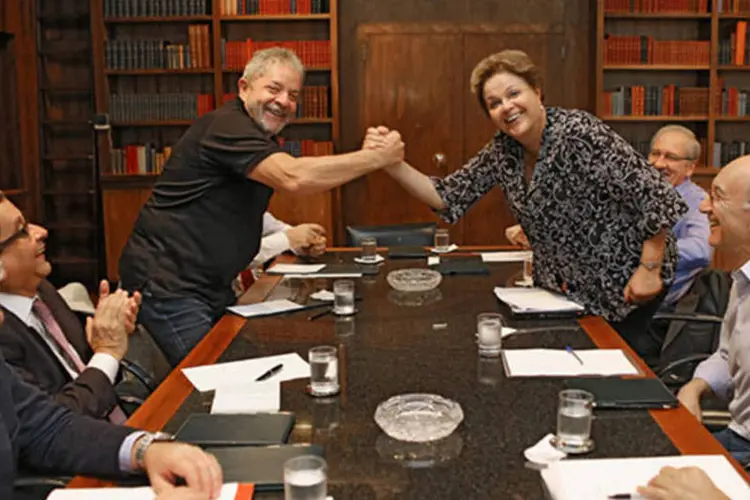 
	O ex-presidente Luiz In&aacute;cio Lula da Silva se re&uacute;ne com a presidenta Dilma Rousseff: a cr&iacute;tica do presidente de honra do PSDB se estende a outros setores do governo
 (Divulgação/Ricardo Stuckert/Instituto Lula)