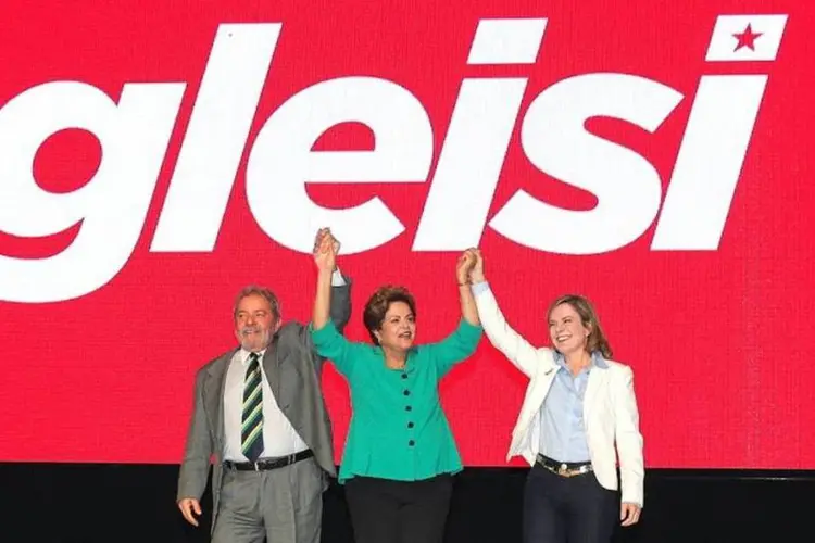 Lula, Dilma e Gleisi Hoffmann durante a Convenção do PT no Paraná (Heinrich Aikawa/Instituto Lula)