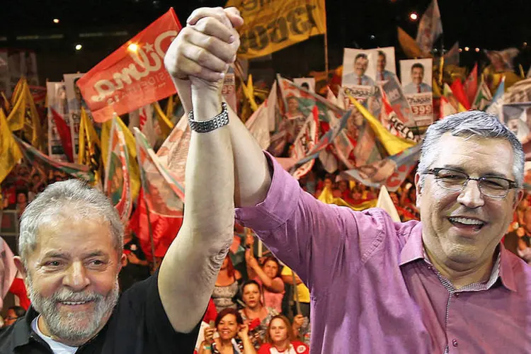 Ex-presidente Lula e o candidato Alexandre Padilha durante ação de campanha em Guarulhos (Ricardo Stuckert/Instituto Lula/Divulgação)