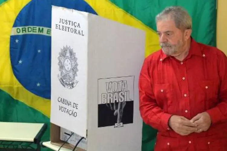 Lula: "não faz sentido que em pleno século XXI um conflito entre dois países da América do Sul seja resolvido pelo tribunal da Haia ou que se tenha que recorrer à OEA" (Nelson Almeida/AFP/AFP)