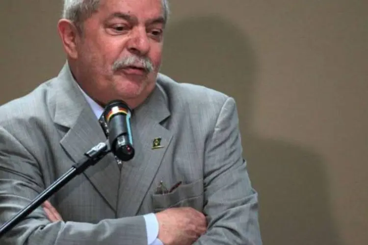 "Se necessário, vou morder a canela dos adversários para que Fernando Haddad seja prefeito", disse Lula (Ueslei Marcelino/Reuters)