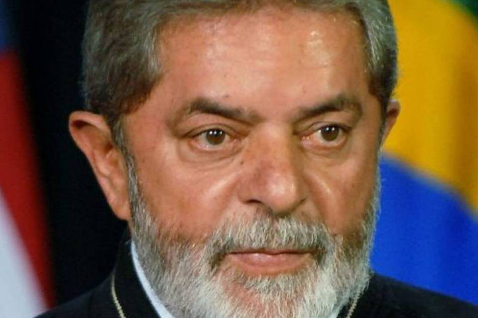 Lula fará quimioterapia para combater tumor na laringe