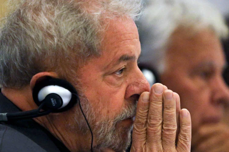 
	Se dizendo arrependido, L&aacute;zaro pediu desculpas aos tucanos e afirmou que procurou se redimir ao compor um jingle, nas elei&ccedil;&otilde;es do ano passado, para A&eacute;cio Neves
 (Paulo Whitaker/Reuters)
