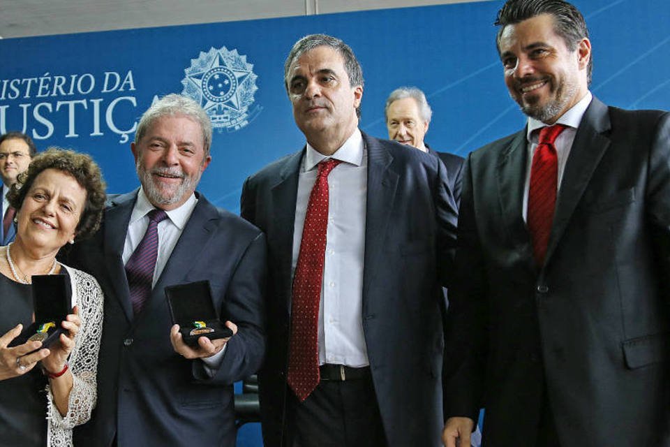 Lula diz que Graça Foster é problema da presidente Dilma