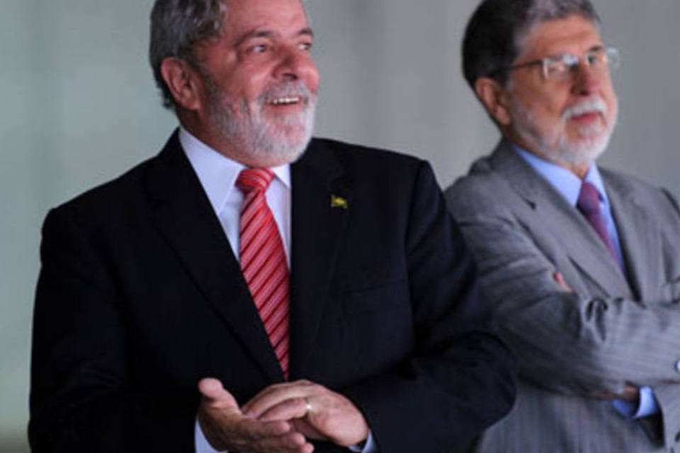 Presidente mundial da Telefónica se encontra com presidente Lula