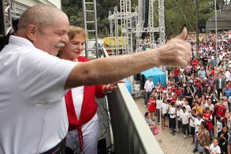 Lula promete empenho em campanha eleitoral no Recife