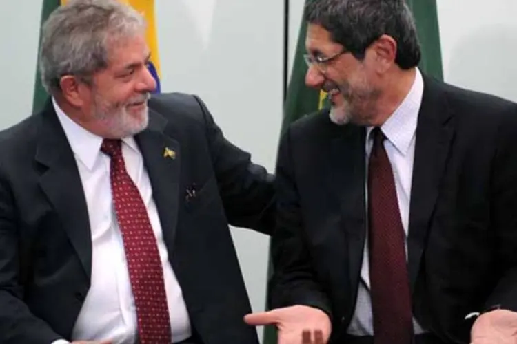 Lula e Sérgio Gabrielli, presidente da Petrobras: receita da exploração do pré-sal é usada para bancar despesas crescentes do governo (Roosewelt Pinheiro/AGÊNCIA BRASIL)