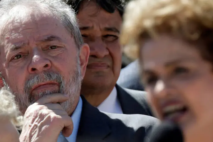 
	Lula: ele teria recebido &quot;benesses&quot; da empreiteira OAS em obras de reforma no apartamento 164-A do Edif&iacute;cio Solaris
 (Ueslei Marcelino / Reuters)