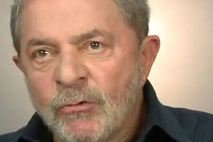 
	Ex-presidente Lula fala: &quot;Padilha est&aacute; com tes&atilde;o demais, com o brilho no olho e o discurso de quem quer ganhar as elei&ccedil;&otilde;es. E est&aacute; disposto a andar S&atilde;o Paulo para ganhar&quot;, disse
 (Reprodução/Youtube/Instituto Lula)