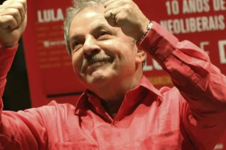 
	Lula: presidente da C&acirc;mara disse que, durante mandato de Lula, entre 2003 e 2010, &quot;os brasileiros perderam o complexo de inferioridade&quot;
 (REUTERS/Nacho Doce)