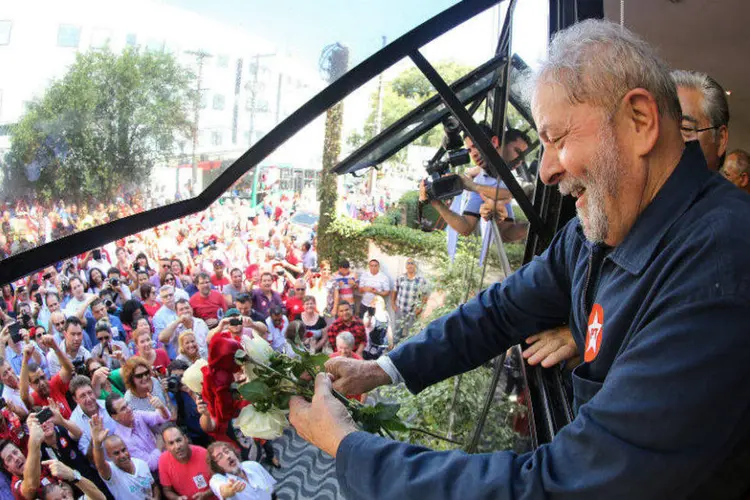
	Movimentos sociais fazem ato de apoio a ex-presidente Lula, nesta sexta-feira
 (Ricardo Stuckert/ Instituto Lula)