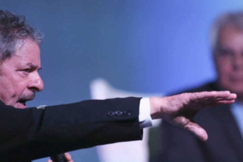 Lula defende que caixa 2 seja crime inafiançável