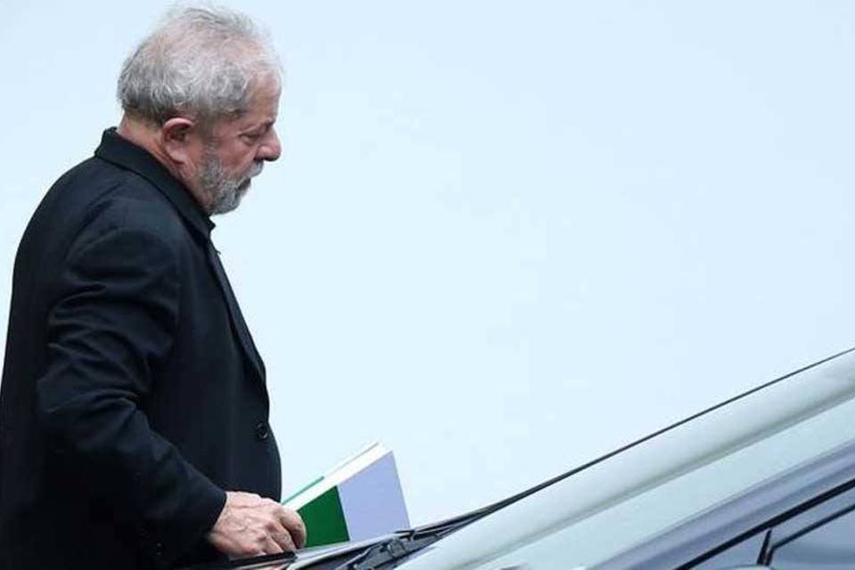 
	Lula: al&eacute;m do ex-presidente, que aparece mais de 180 vezes no documento, s&atilde;o citados a presidente Dilma Rousseff (72 vezes) e o ministro da Educa&ccedil;&atilde;o, Aloizio Mercadante (35)
 (Adriano Machado/Reuters)