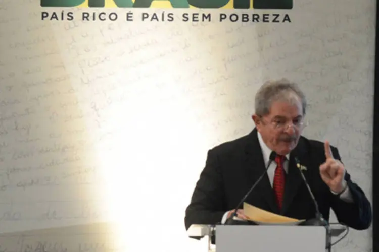 Ex-presidente Luiz Inácio Lula da Silva durante ato comemorativo aos dez anos do Programa Bolsa Família, no Museu da República (Antonio Cruz/ABr)