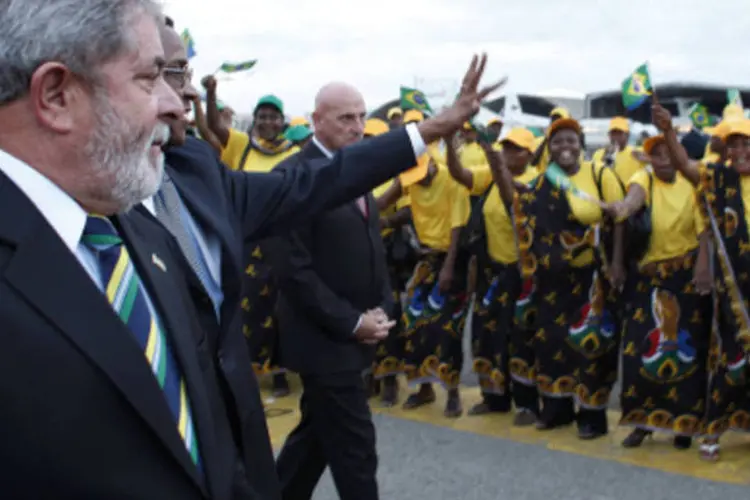 Presidente Lula durante sua chegada à Tanzânia: "aquilo que os países pobres têm, vão querer tabelar os preços" (Ricardo Stuckert/PR)