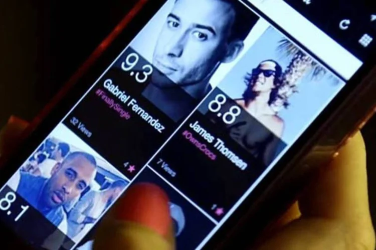 
	App Lulu no iPhone: mulheres avaliam os homens, respondendo a perguntas e atribuindo hashtags
 (Reprodução)