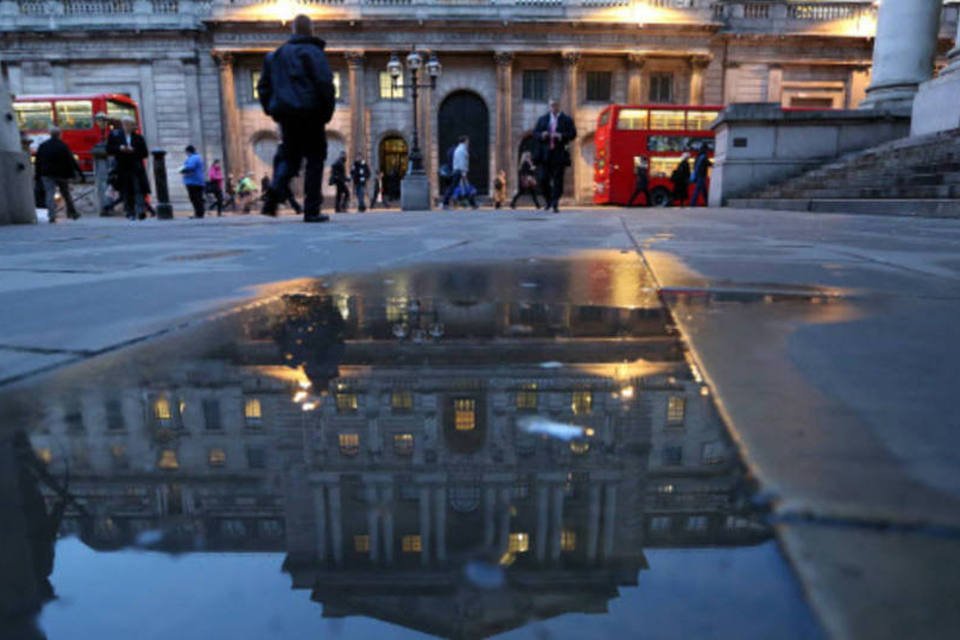 BoE corta projeções de crescimento do Reino Unido, mas eleva as de inflação