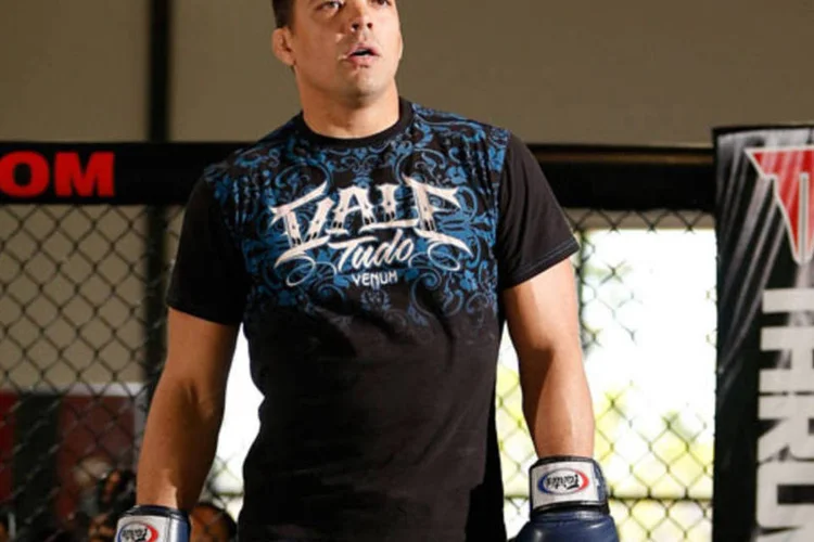 
	Brasileiro Lyoto Machida vai enfrentar Mark Mu&ntilde;oz
 (Divulgação UFC)